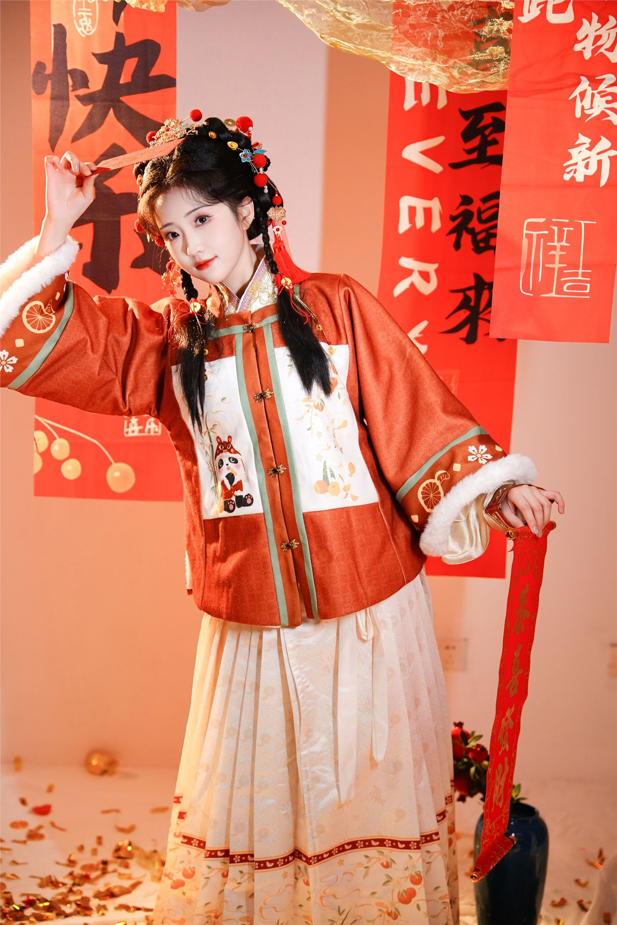 YITUYU 艺图语 2025.03.06 贺新春 兔牙w